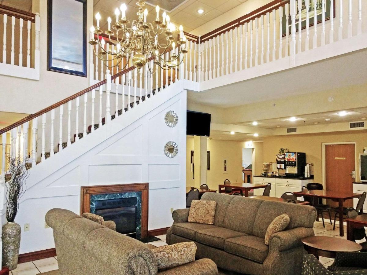 Quality Inn & Suites Bellville - Mansfield Εξωτερικό φωτογραφία