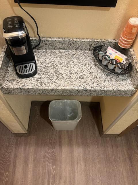 Quality Inn & Suites Bellville - Mansfield Εξωτερικό φωτογραφία