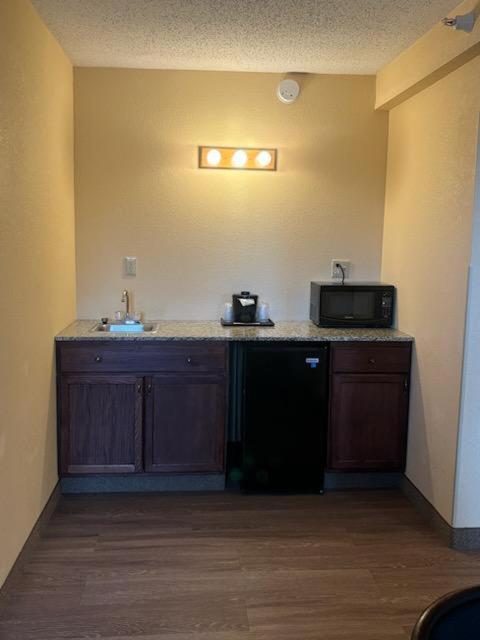 Quality Inn & Suites Bellville - Mansfield Εξωτερικό φωτογραφία