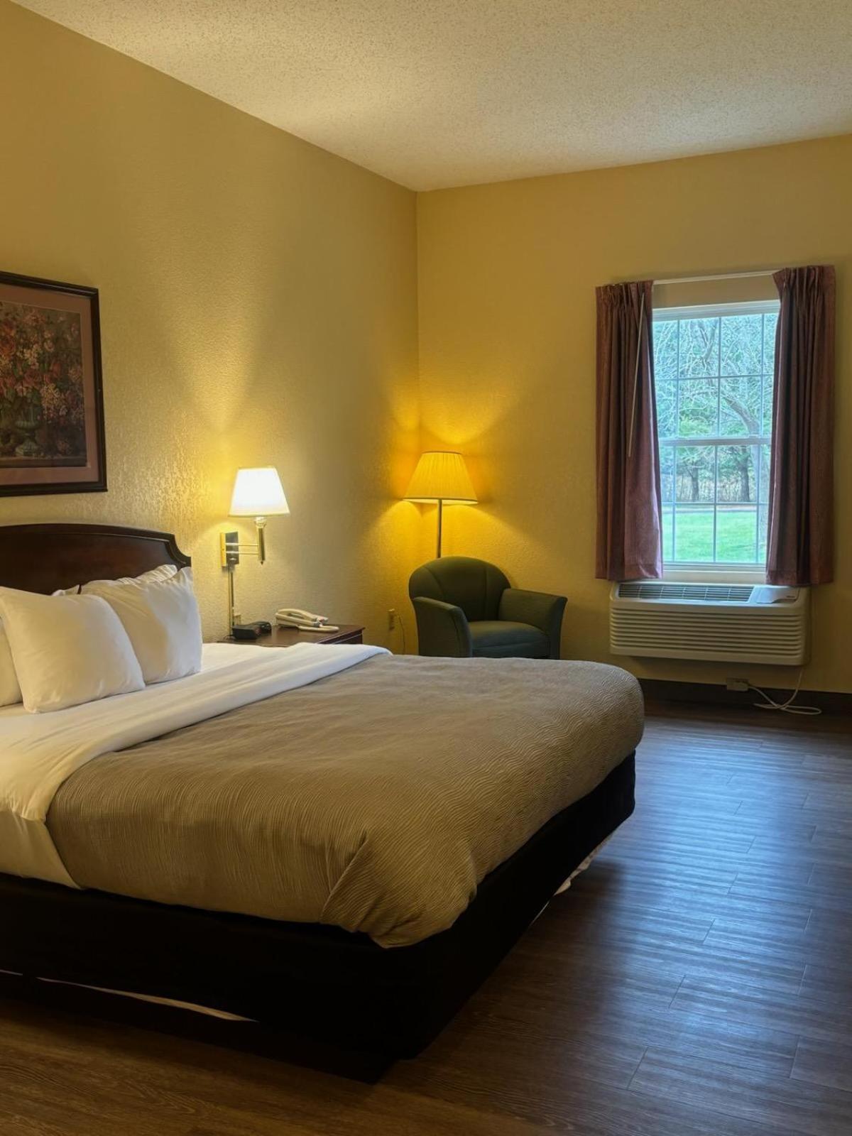 Quality Inn & Suites Bellville - Mansfield Εξωτερικό φωτογραφία
