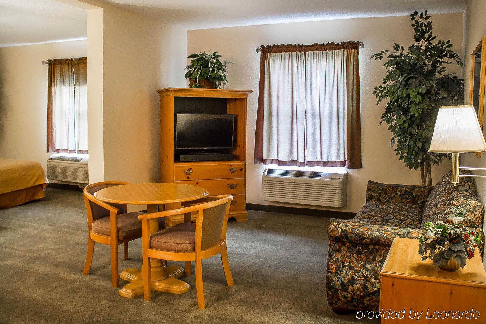 Quality Inn & Suites Bellville - Mansfield Εξωτερικό φωτογραφία