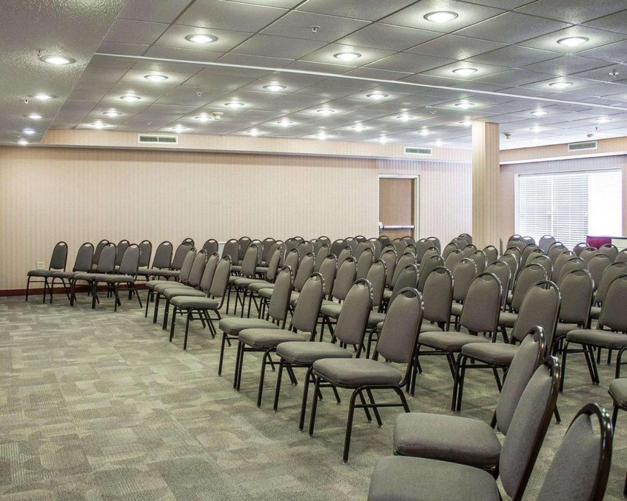 Quality Inn & Suites Bellville - Mansfield Εξωτερικό φωτογραφία